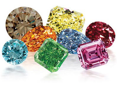 Colourful engagement rings: which gemstones are most popular in 2024? 1 Coloured diamonds