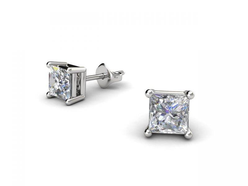Classic 4-claw princess cut diamond stud earrings